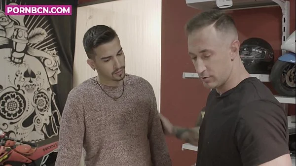 Mature rich blonde fucking hardcore anal with young boy with a big cock Gina Snake PORNBCN 4K Full on LINK