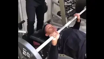 Dressing room throat