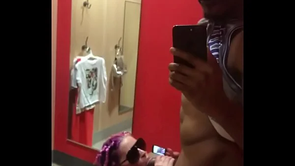 Dressing room throat
