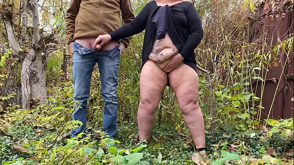 Amateur couple mutual pissing