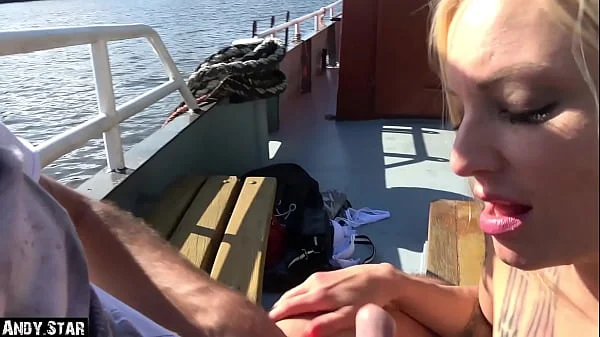 PUBLIC-SEX in Amsterdam mit Blondine