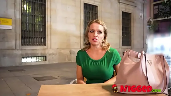 Busty mommy Lara Cruz introduce us to her black flatmate and bangs him for us!