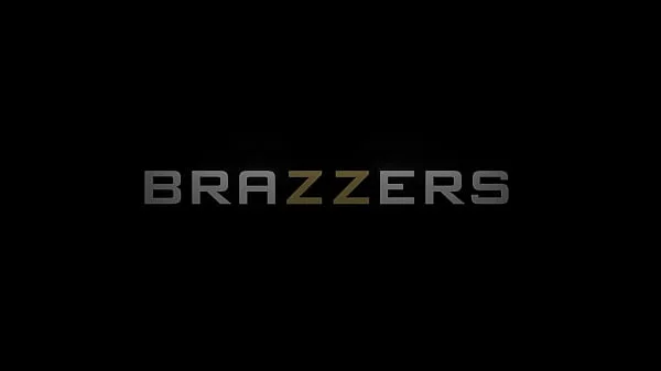 Big Titty Barista - Ashlyn Peaks / Brazzers  / stream full from www.zzfull.com/charm