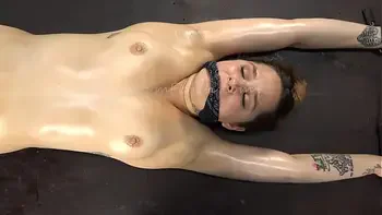 Model Cuffed, Shackled and Tormented by Pendulum in Dungeon Short Version