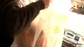 Laura and Uma fucking amateur guy in the car