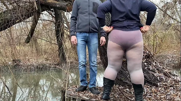 Mother-in-law took off her panties and pantyhose to satisfy the lascivious glances of her stepson-in-law