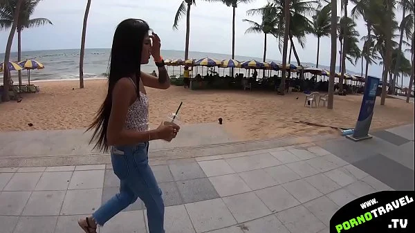 Fit thai girlfriend fucking hard