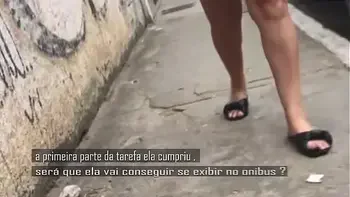 enteada de 18 anos se exibindo no onibus sem calcinha
