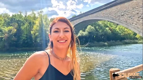 Stella est une grande amatrice de baise anale