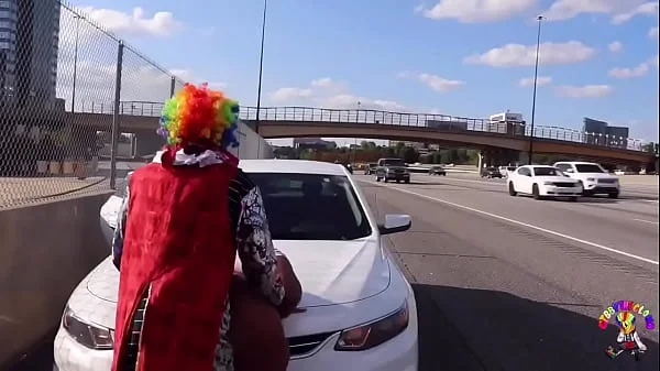 Gibby The Clown Fucks Juicy Tee On Atlanta’s Most Popular Highway