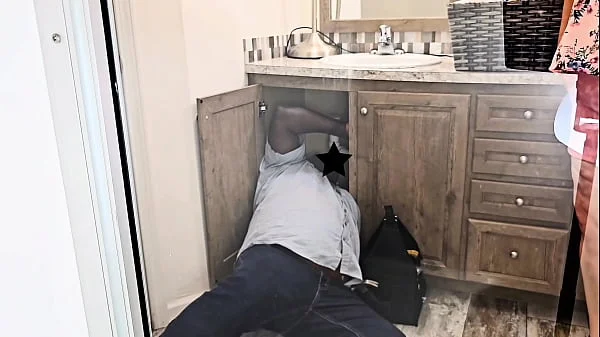 I pee on the plumber while he fix the pipe under the sink - BBW SSBBW - Thick ass Pawg Milf  flaunting big ass and gets big fat pussy fucked by black cock - bust a nut