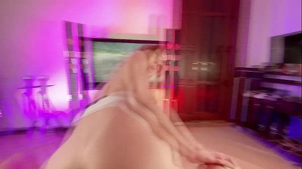 Had to stop playing a video game becaus slutty baby girl wanted to stretch her asshole