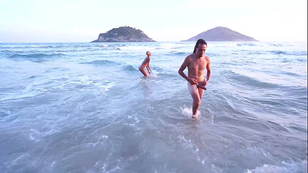 Cute Brazilian Heloa Green fucked in front of more than 60 people at the beach (DAP, DP, Anal, Public sex, Monster cock, BBC, DAP at the beach. unedited, Raw, voyeur) OB237