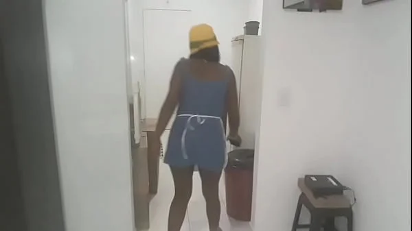 Fabinho Costha  mykng off