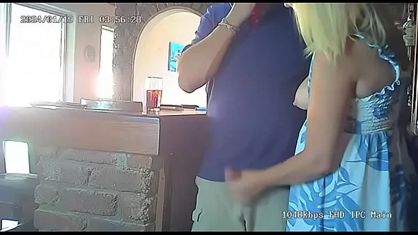 Waitress at bar caughtjerking of her manager