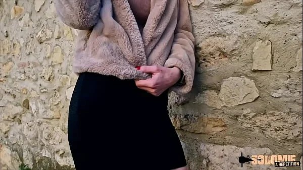 Cataleya, une asistante commerciale très sexy