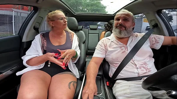 A primeira broxada do Ted na carona com Tifanny Montavani.