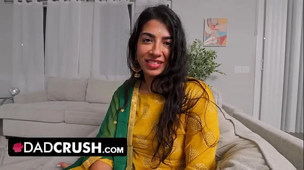 StepDaughter Jasmine Sherni Feels Weird About Her New Stepdad Feeling Up Her Tits And Ass -DadCrush