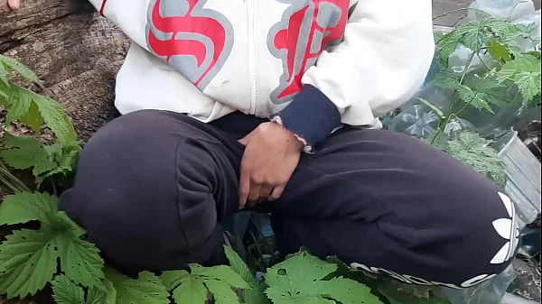 I'm in the village, masturbating wherever possible - Girls fly orgasm