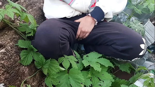 I'm in the village, masturbating wherever possible - Girls fly orgasm