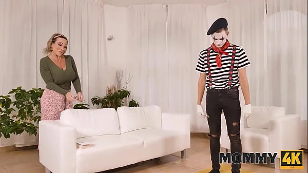 Pantomime Pounding