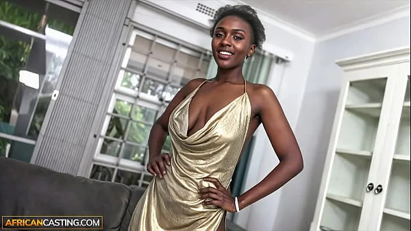 Amateur ebony model gets the job done