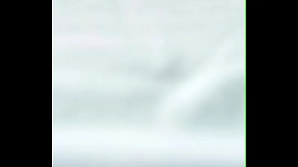 Oma zonder slipje onder jurk