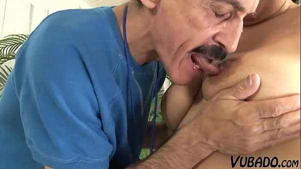 Fat Amateur Gets The Cum In Her Mouth