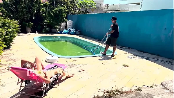 Esperei o Marido sair de casa para Dar pro limpador de piscina(completo no RED e SHEER)
