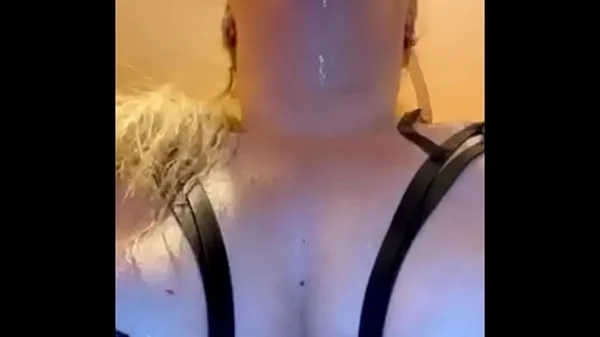 Piss gagging with kittykat