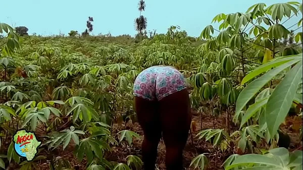 Just by the stream, I escaped my fans to have my pussy fingered till I squirt