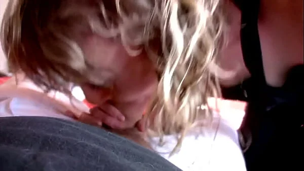 ROUGH AMATEUR COUPLE PORN - HORNY MILF