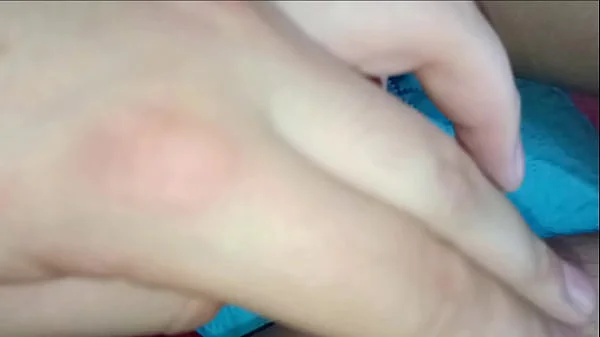 ¡¡Mi Hermanastra en calzones y yo bien cachondo!! Chica linda mexicana amateur la despierto de su siesta