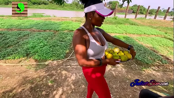 The Orange seller and the Big dick customer. Julietsimeo