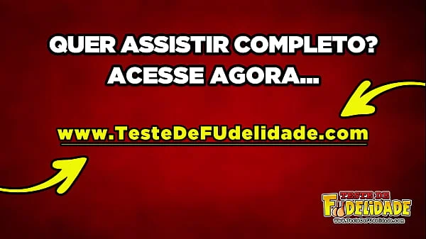 Empregada provocando o patrão enquanto a esposa foi trabalhar
