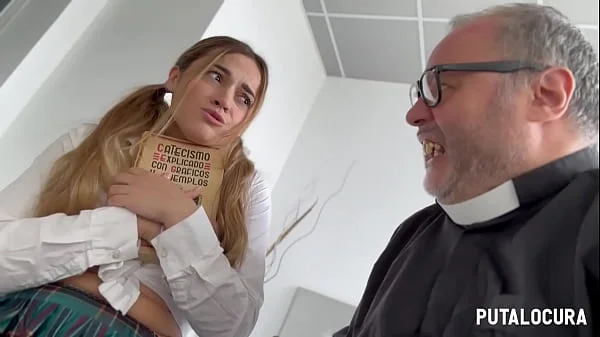 PutaLocura - La estudiante Marta Villalobos se confiesa con el Padre Damián.