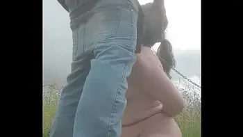 Esclave F soumission dans une ferme