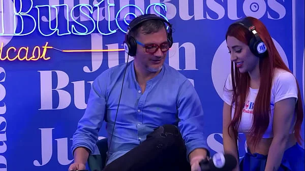 Jessica Sodi cums while telling her fantasies on a vibrator machine