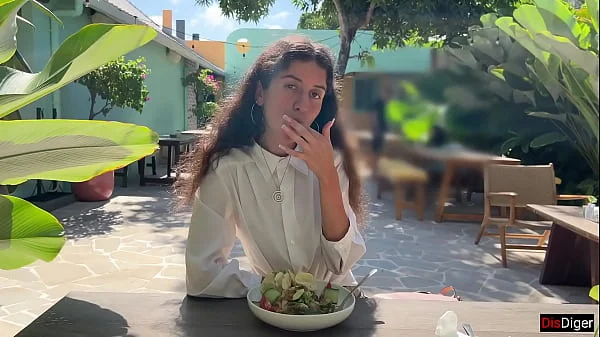 Cum on a girl's face in a public cafe - She eats lunch with cum on her face! - Cumwalk