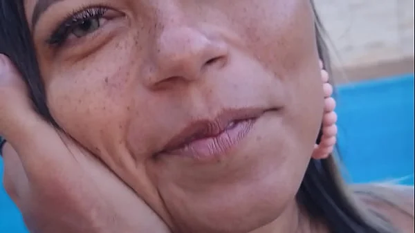 Depois de ver esse cúzinho dela, nunca mais parei de pensar nisso !