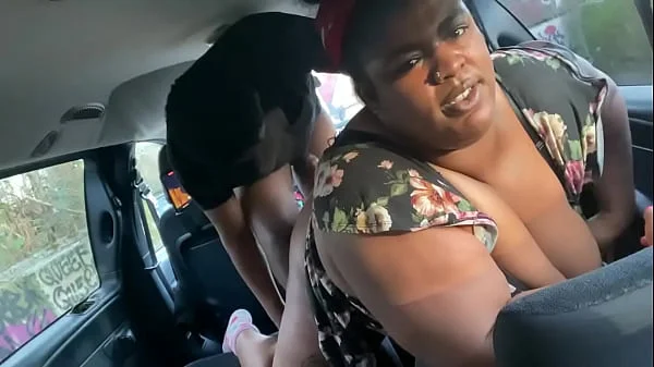 Making my bd cum fast in the car with this wet ass pregnant pussy