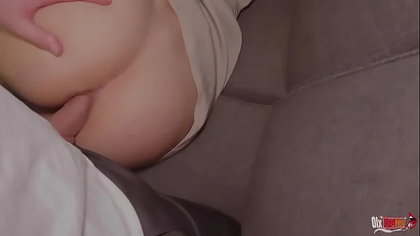 El culo de la Madrastra era tan Sexy que no lo soporté y la follé, y luego me llené la boca de Semen