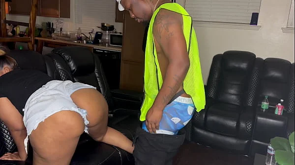 Construction Worker Whore Kendale Give His Client A BBC While On The Job