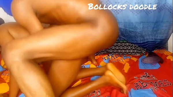 BEAUTIFUL AFRICAN TEEN MOANING LOUDLY FOR BIG COCK