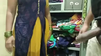 जब घर में साहब हों मेम साहब नही थी तभी नेकर के सात किया सेक्स