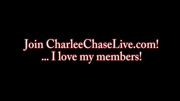 Sexy MILF Charlee Chase Gets A Pearl Necklace