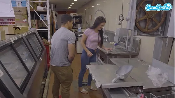 Amateur Teen Sucks Big Black Cock And Gets Fucked in Public BBC