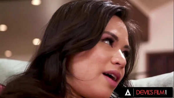 DEVILS FILM - Gorgeous Babysitter Scarlett Alexis Gets Fucked In The Ass While On Duty