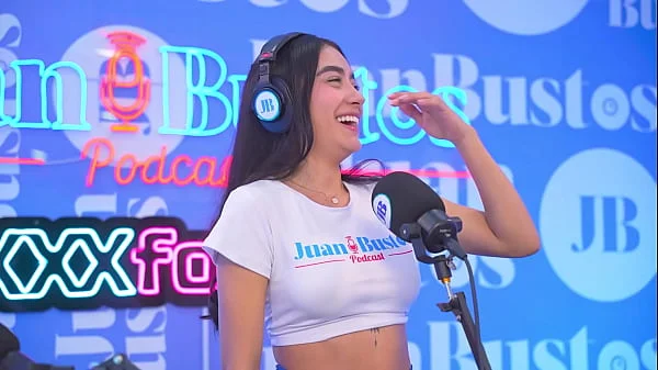 Little kinky Colombian Mayraoficial cums on the Sybian machine - Juan Bustos Podcast