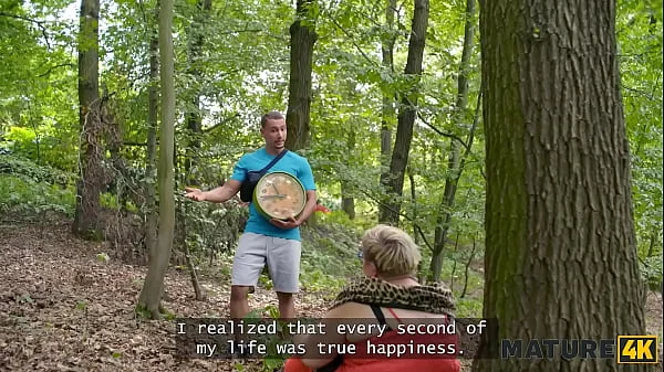 MATURE4K. Blonde with huge ass doesn’t mind to cheat on her husband with 2 strangers in public